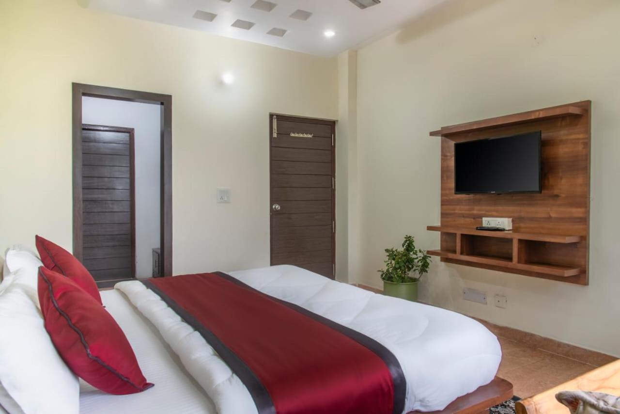Host Jatin Kasauli Pine Villa 7Oi827O7O3 Exterior photo